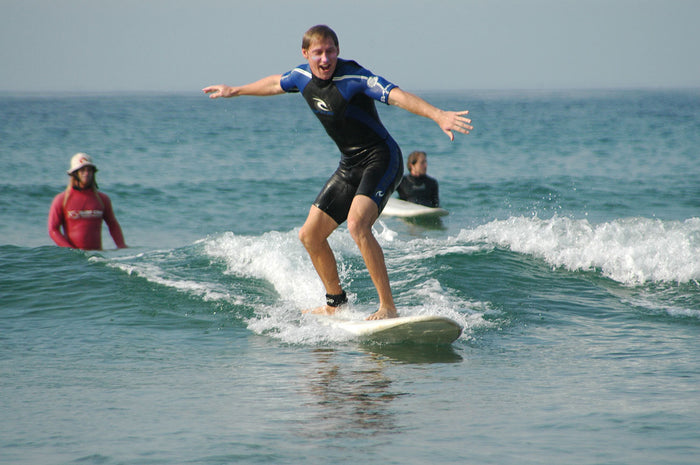 Surfing Lesson – Shire