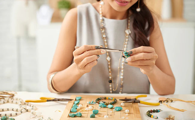 Bracelet & Necklace Making at HQ – Illawarra